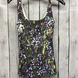 Lululemon Tank with Medium Support Bra Ladies Size 4  **